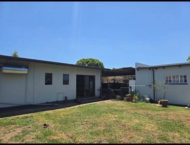 3 BEDROOM PROPERTY TO RENT IN VANDERBIJLPARK SE 1